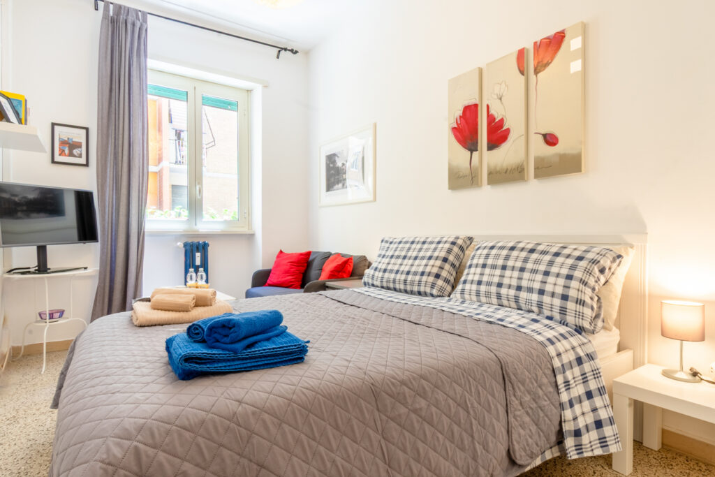 Camera matrimoniale comfort di MaMa Rooms and Apartment a Roma